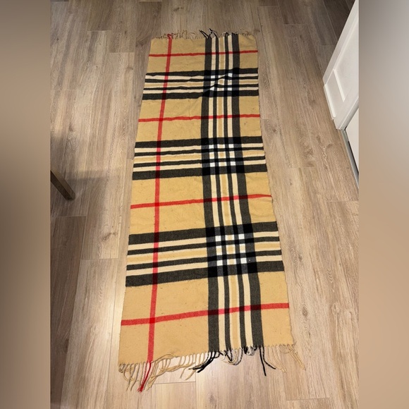 Burberry Style Scarf - Picture 3 of 4